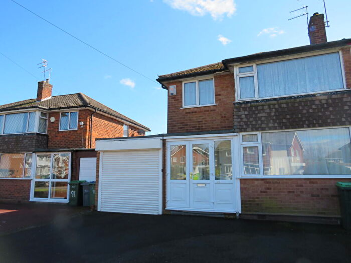 3 Bedroom Semi-Detached House To Rent In Theodore Close, B69