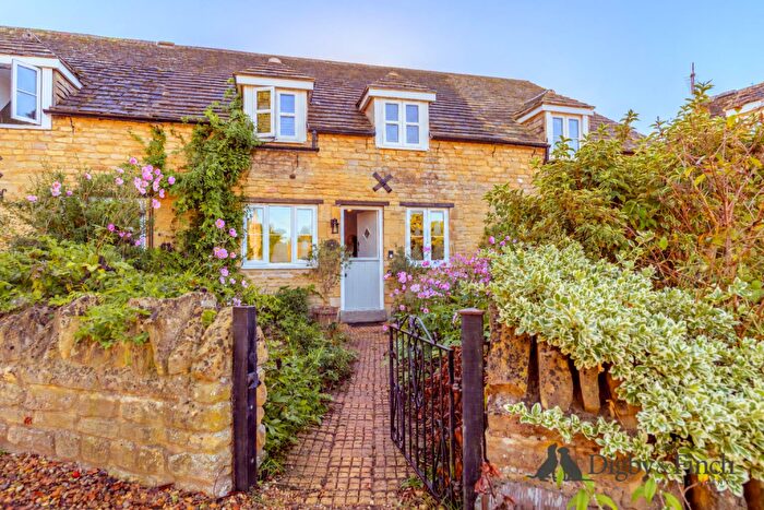 2 Bedroom House For Sale In Old Leicester Road, Wansford, Peterborough, PE8