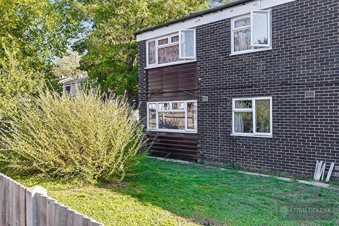1 Bedroom Maisonette For Sale In Lonsdale Road, Stevenage, SG1
