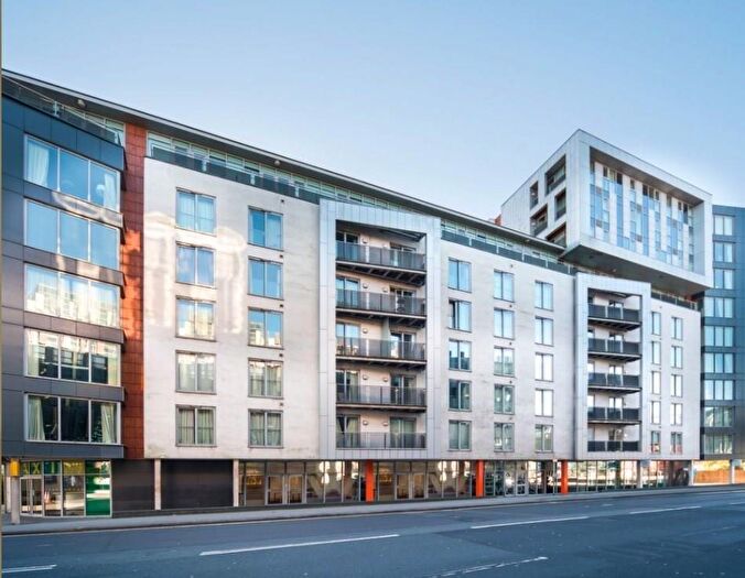 3 Bedroom Apartment To Rent In The Picture Works, Queens Road, NG2
