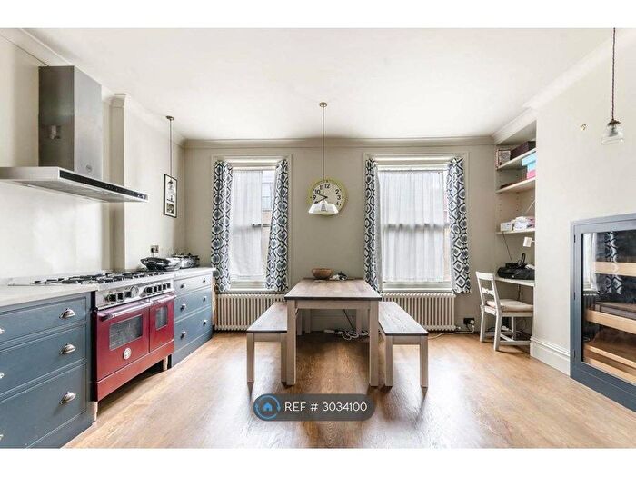 2 Bedroom Flat To Rent In Bristol House, London, WC1B