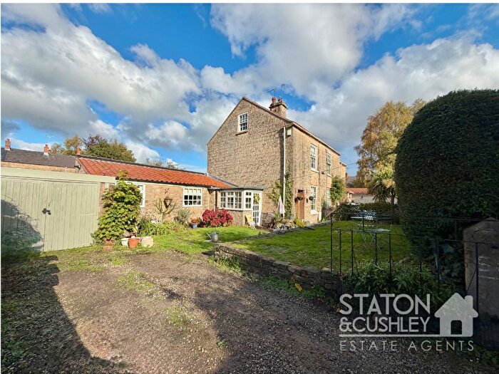 3 Bedroom Semi-Detached House For Sale In Albert Street, Mansfield Woodhouse, NG19
