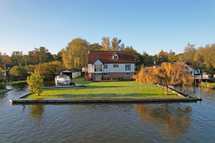 6 Bedroom Detached House For Sale In Wroxham, NR12