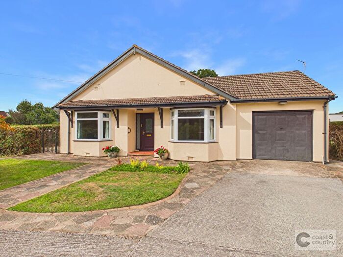 3 Bedroom Detached Bungalow For Sale In Summerhill, Liverton, TQ12