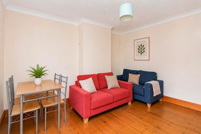 4 Bedroom Terraced House To Rent In Kimberley Road, Brighton, BN2