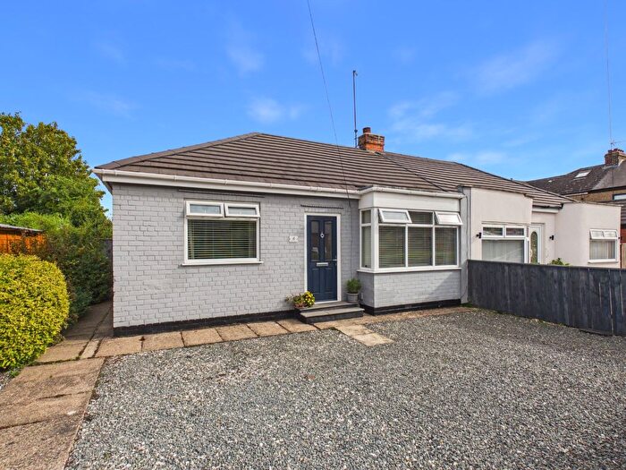 2 Bedroom Semi-Detached Bungalow For Sale In Haven Avenue, Brough, HU15