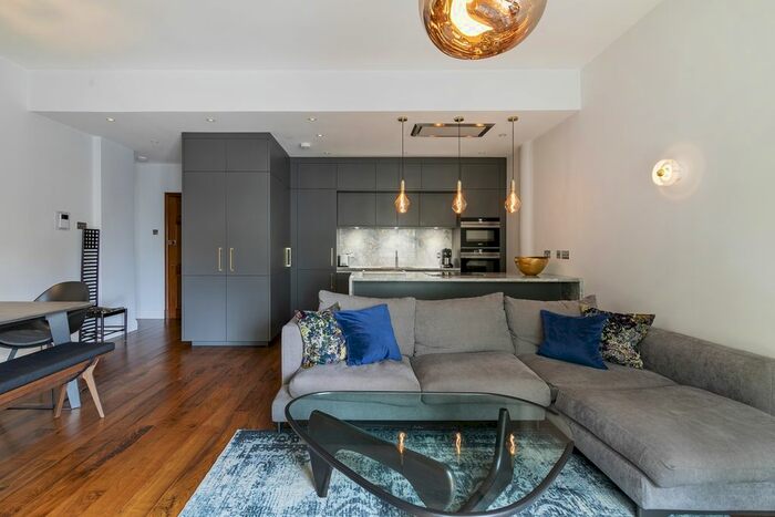 2 Bedroom Flat To Rent In Herbal Hill, London, EC1R