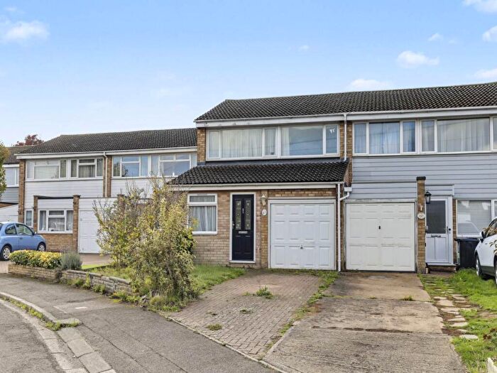 3 Bedroom Semi-Detached House For Sale In Ackroyd Road, Royston, SG8