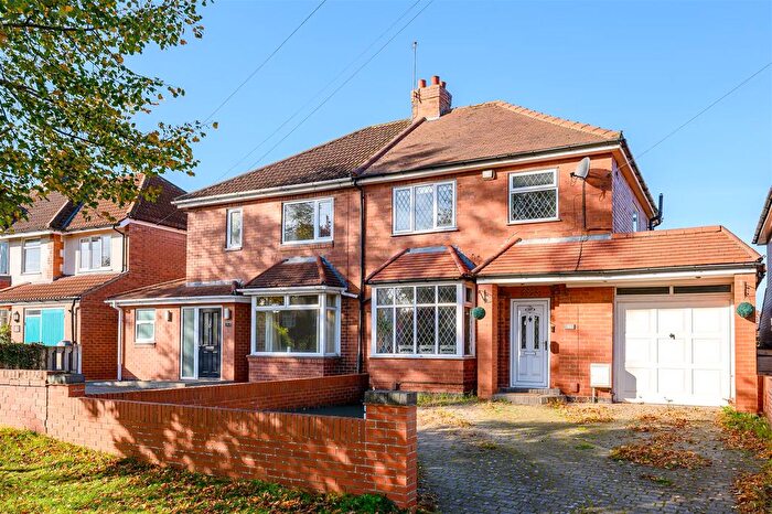 3 Bedroom Semi-Detached House For Sale In Beckfield Lane, Acomb, York, YO26