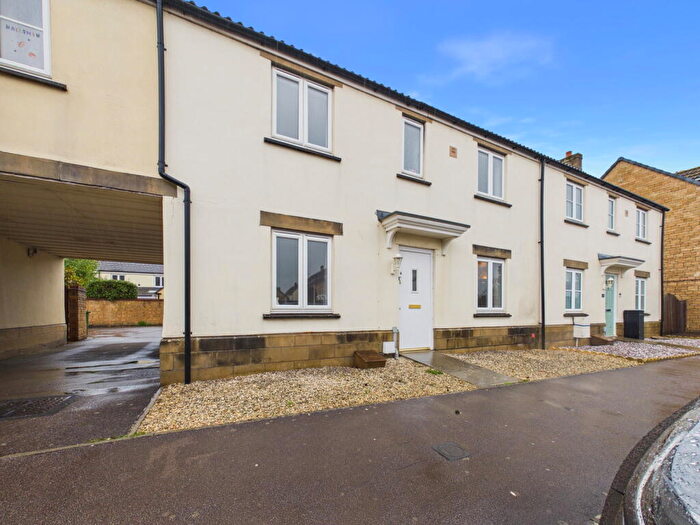 3 Bedroom Terraced House For Sale In Isis Close, Calne, SN11