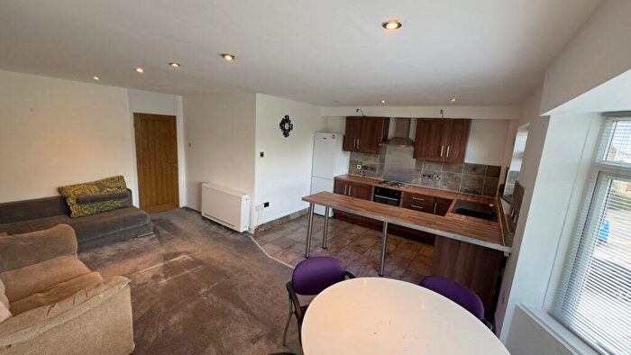 2 Bedroom Flat For Sale In Moorfields, Scott Hall Road, Moortown, Leeds, LS17