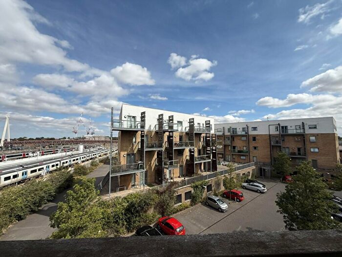 2 Bedroom Apartment For Sale In Bailey House, Rustat Avenue, Cambridge, CB1
