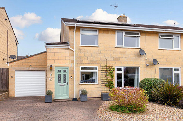 3 Bedroom Semi-Detached House For Sale In Bradford On Avon, BA15