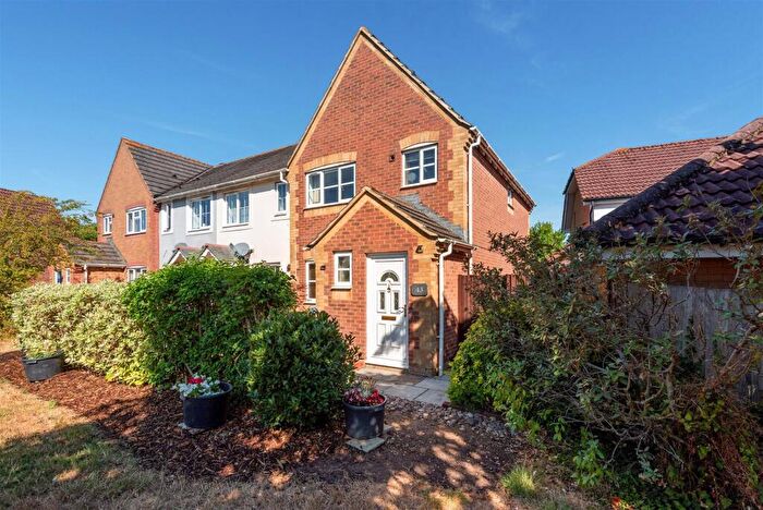 3 Bedroom End Of Terrace House For Sale In Celtic Drive, Andover, SP10