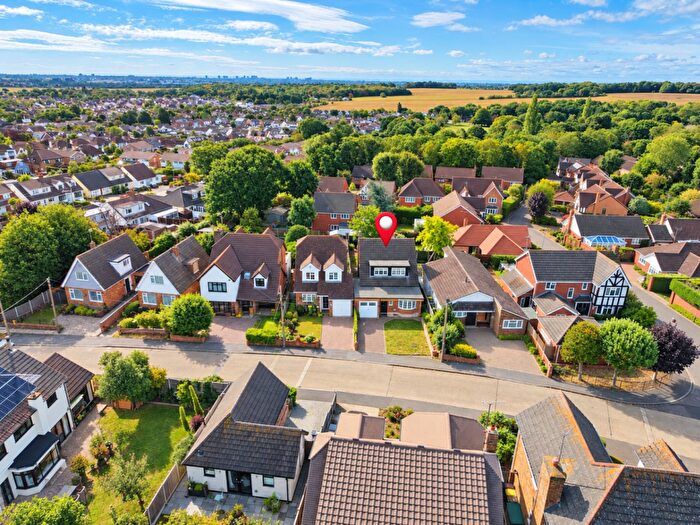 4 Bedroom Detached House For Sale In The Westerings, Hockley, Essex, SS5