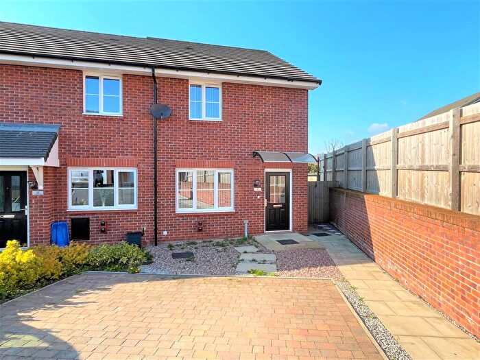 3 Bedroom End Of Terrace House For Sale In Harebell Drive, Congleton, CW12