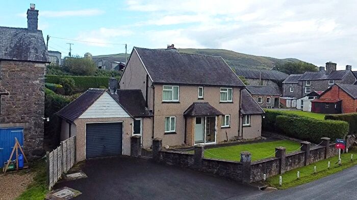 3 Bedroom Detached House For Sale In Llanbrynmair, Powys, SY19