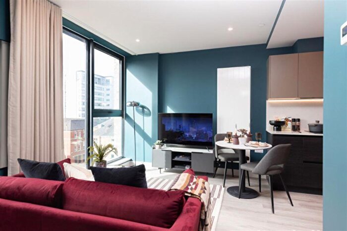 Apartment To Rent In Holland Street, Glasgow, Glasgow City, G2