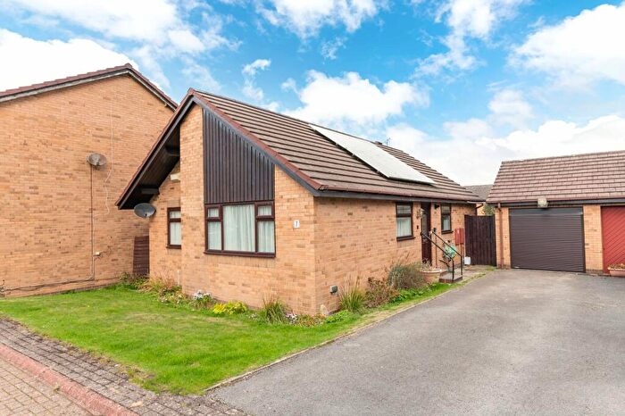 3 Bedroom Detached Bungalow For Sale In Clough Head, Penistone, S36