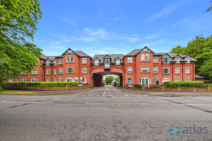 2 Bedroom Flat For Sale In Woodholme Court, Gateacre, L25