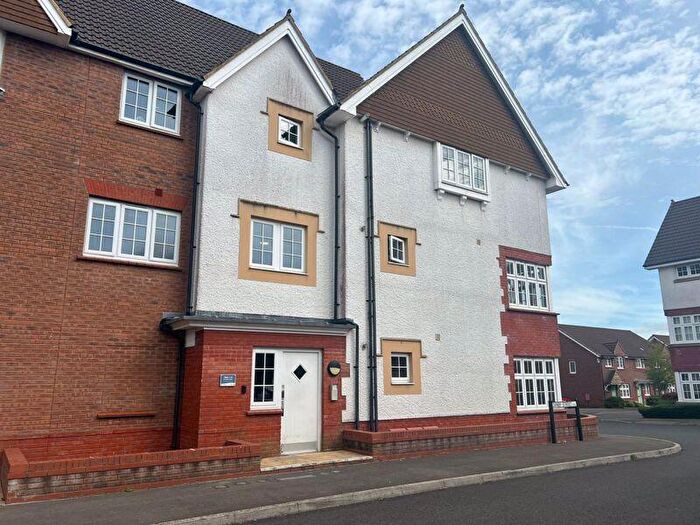 2 Bedroom Flat To Rent In Danby Street, Bristol, BS16