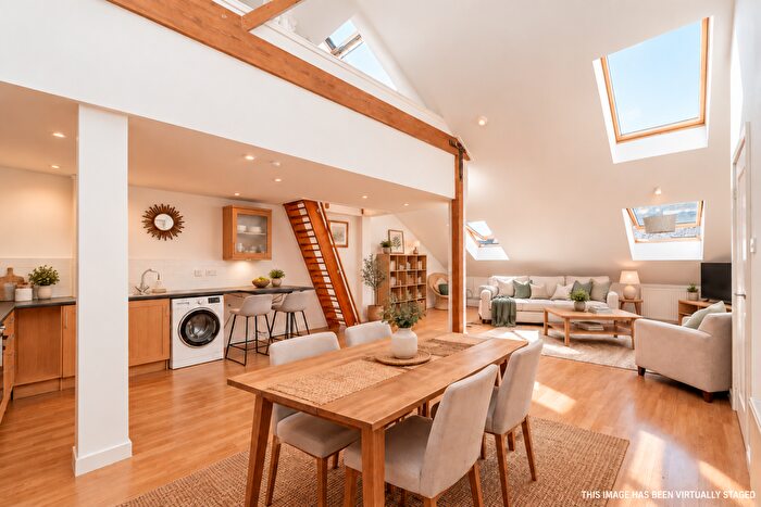 2 Bedroom Flat For Sale In Dalintober Street, Tradeston, Glasgow, G5