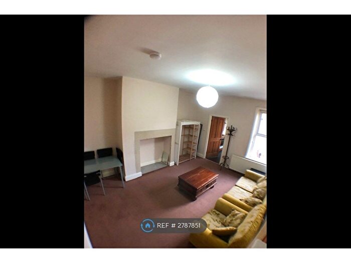 3 Bedroom Flat To Rent In Prospect Place, Newcastle Upon Tyne, NE4