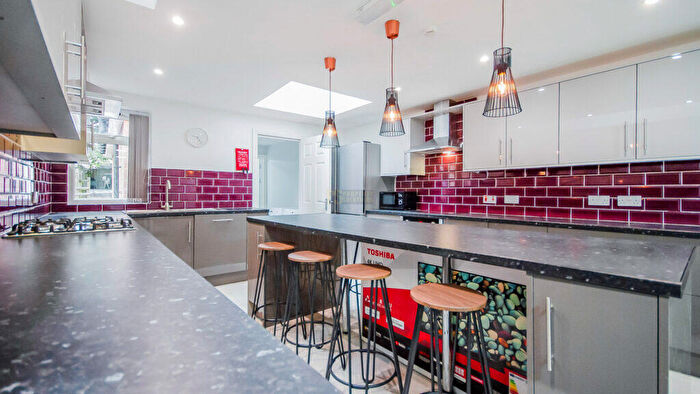 8 Bedroom Terraced House To Rent In Hubert Road, Selly Oak, Birmingham, B29