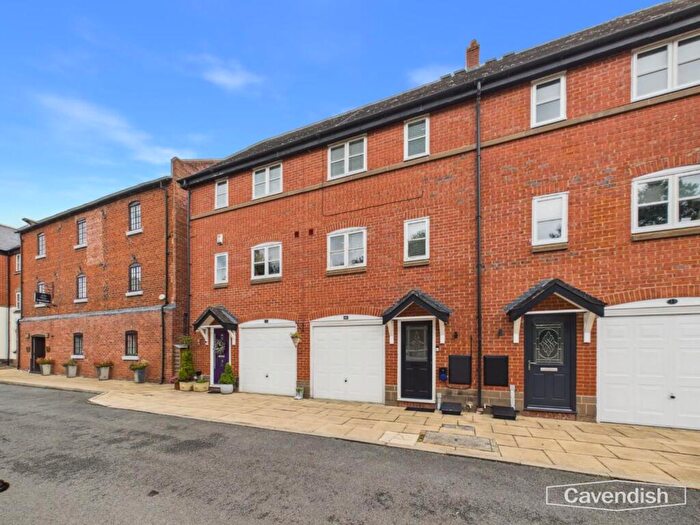 3 Bedroom House For Sale In Old Mill Place, Tattenhall, CH3