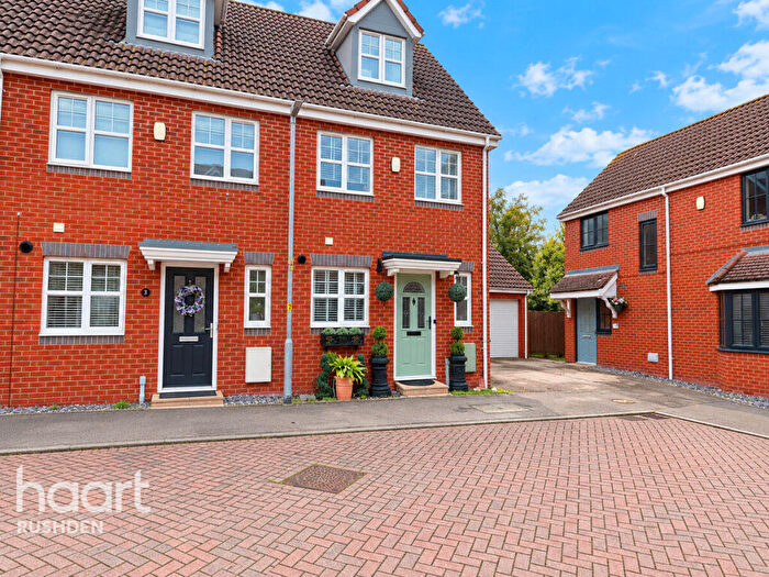 3 Bedroom End Of Terrace House For Sale In Manse Close, Rushden, NN10