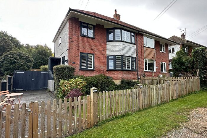3 Bedroom Semi-Detached House For Sale In Upper Street, Kingsdown, CT14