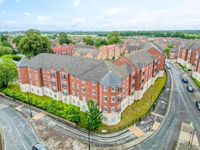 2 Bedroom Flat To Rent In Masters Mews, College Court, Dringhouses, York, YO24