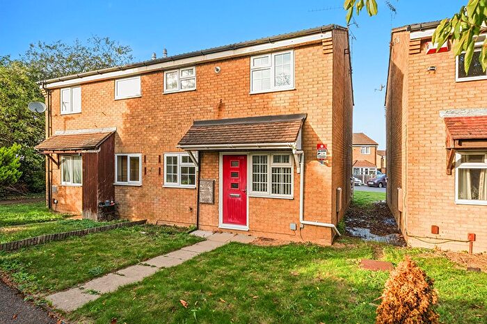 1 Bedroom Semi-Detached House For Sale In Hanway, Gillingham, ME8
