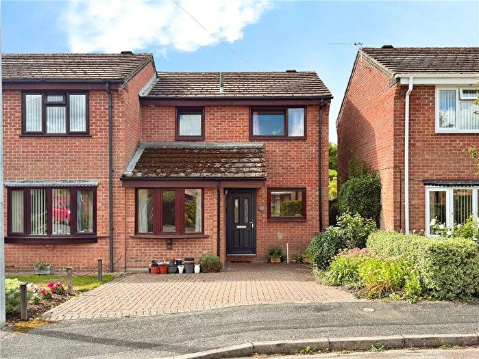 3 Bedroom Semi-Detached House For Sale In Petty Close, Romsey, Hampshire, SO51