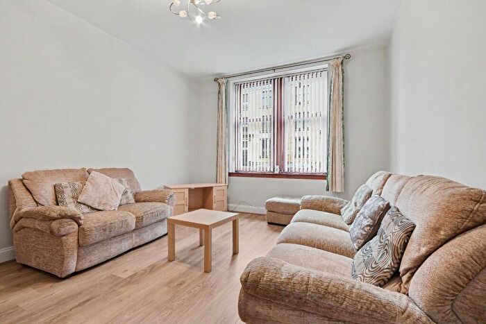 2 Bedroom Flat To Rent In Nelson Street, Inverclyde, Greenock, PA15