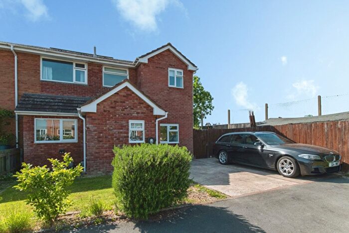 5 Bedroom Semi-Detached House For Sale In Warwick Close, Feniton, Honiton, Devon, EX14