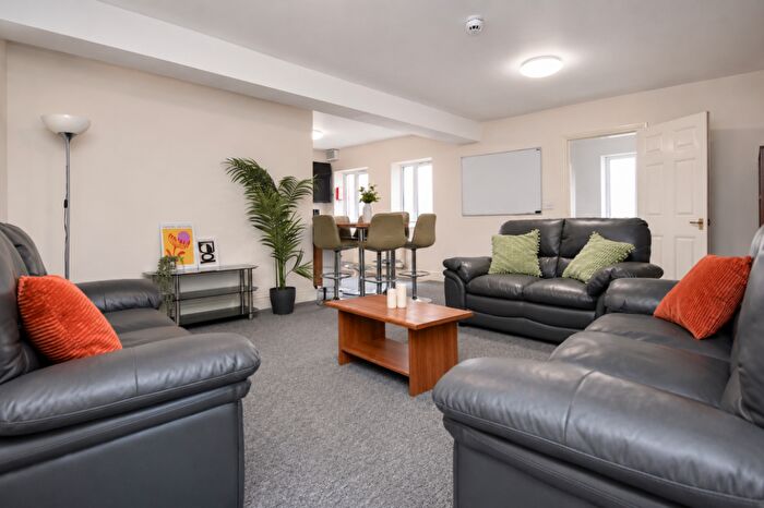 6 Bedroom Terraced House To Rent In Tyndalls Park Road, Bristol, BS8