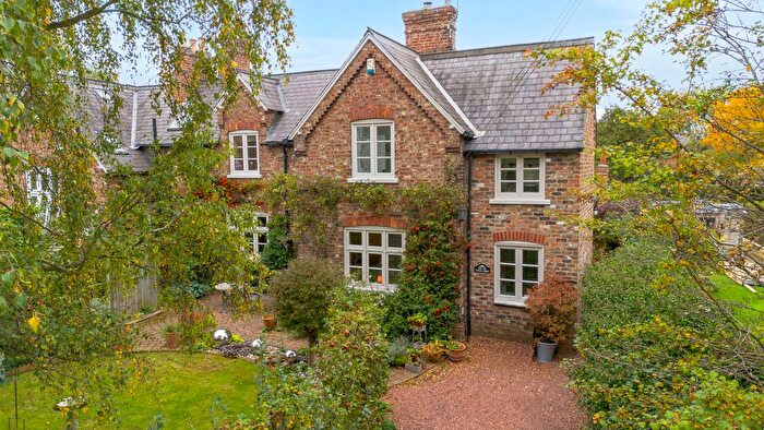 4 Bedroom Semi-Detached House For Sale In York Road, Naburn, York, YO19