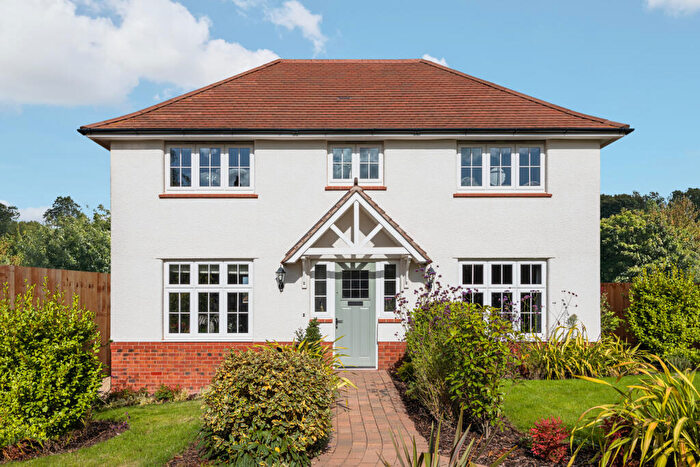 4 Bedroom Detached House For Sale In Chudleigh Road, Alphington, Exeter, EX2