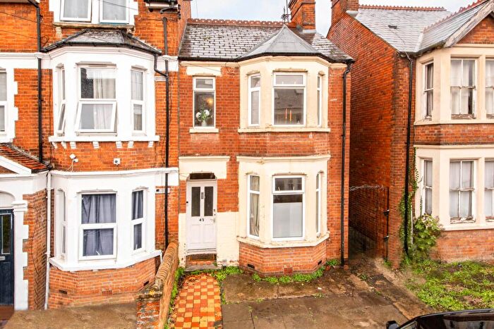5 Bedroom Semi-Detached House To Rent In Bartlemas Road, East Oxford **Student Property **, OX4