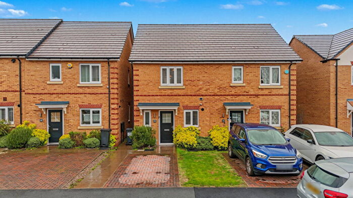 2 Bedroom Semi-Detached House For Sale In Hawthorn Way, , Birmingham, B38