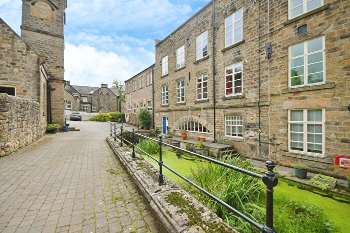 2 Bedroom Apartment For Sale In Bamford Mill, Bamford, Hope Valley, S33