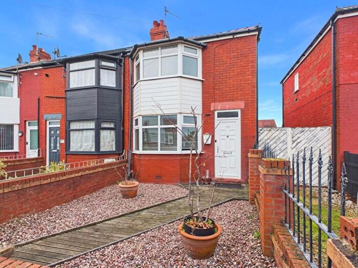 2 Bedroom End Of Terrace House For Sale In June Avenue, Blackpool, FY4