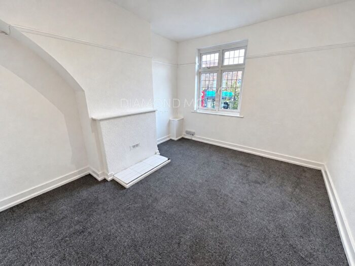 2 Bedroom Flat To Rent In Station Road, Hayes, UB3