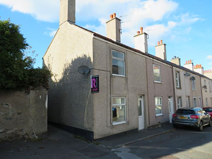 3 Bedroom Terraced House To Rent In Ucheldre Avenue, Holyhead, LL65