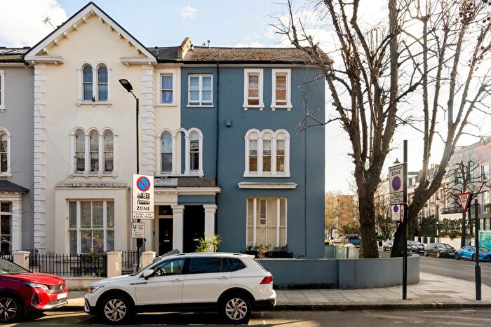 2 Bedroom Flat For Sale In Talbot Road, London, W2