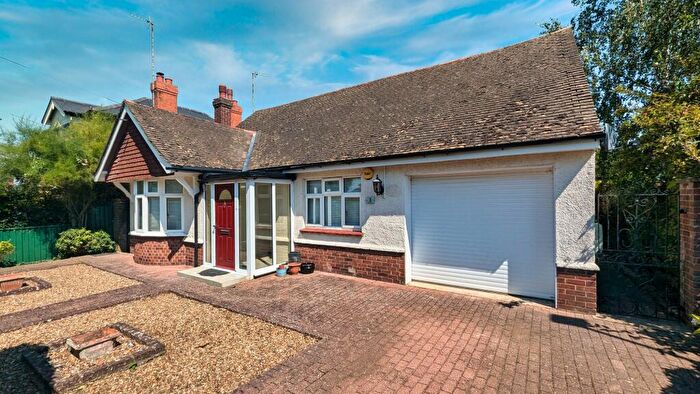 2 Bedroom Detached Bungalow For Sale In Blenheim Avenue, Stony Stratford, MK11