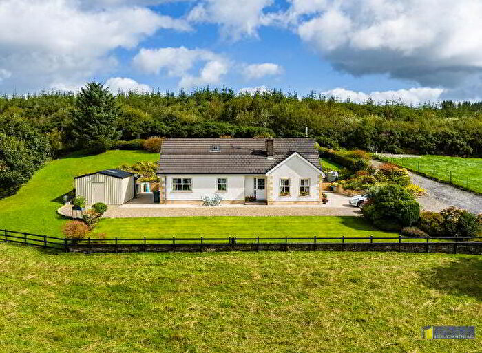 4 Bedroom Detached Chalet Bungalow And Lands For Sale In Cooneen Road, Brookeborough, BT75