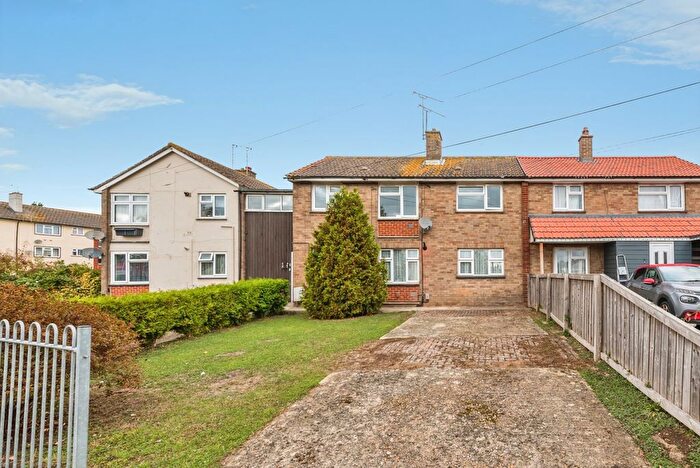 1 Bedroom Flat For Sale In Courtenay Road, Swindon, Wiltshire, SN3