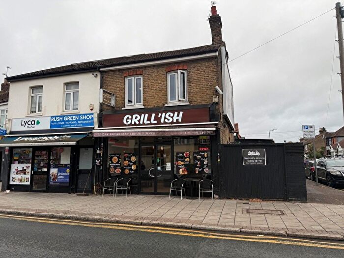 2 Bedroom Flat For Sale In A Dagenham Road, Romford, RM7